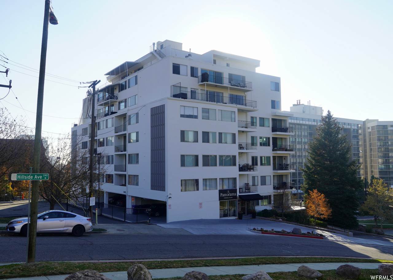 8 Hillside Ave - Photo 1