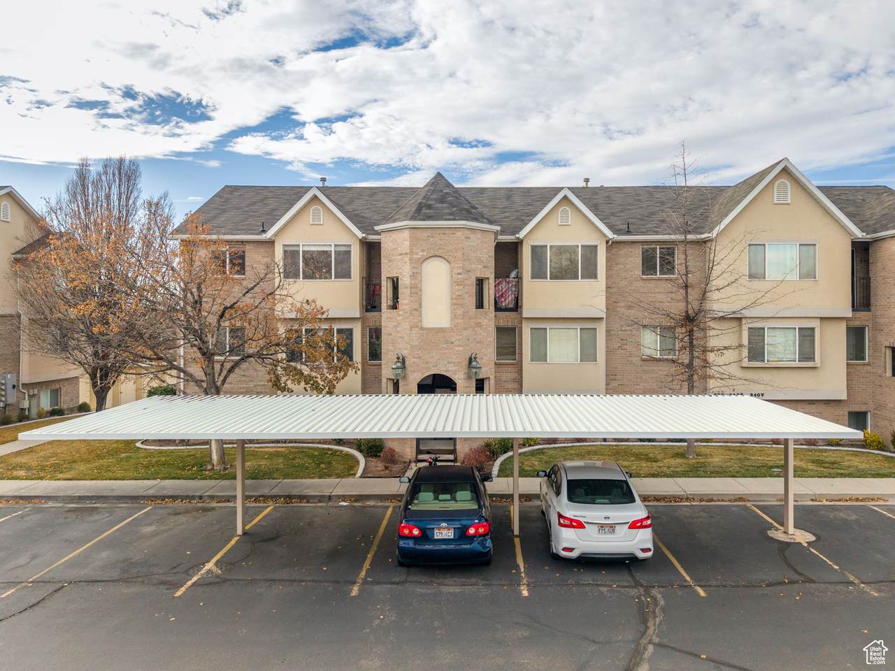 677 Orem Blvd - Photo 1