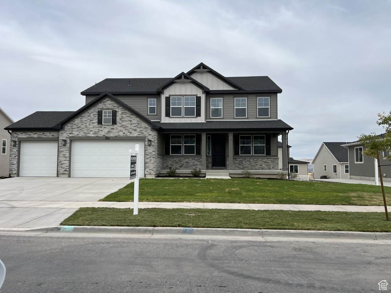 894 Fallow Dr - Photo 1