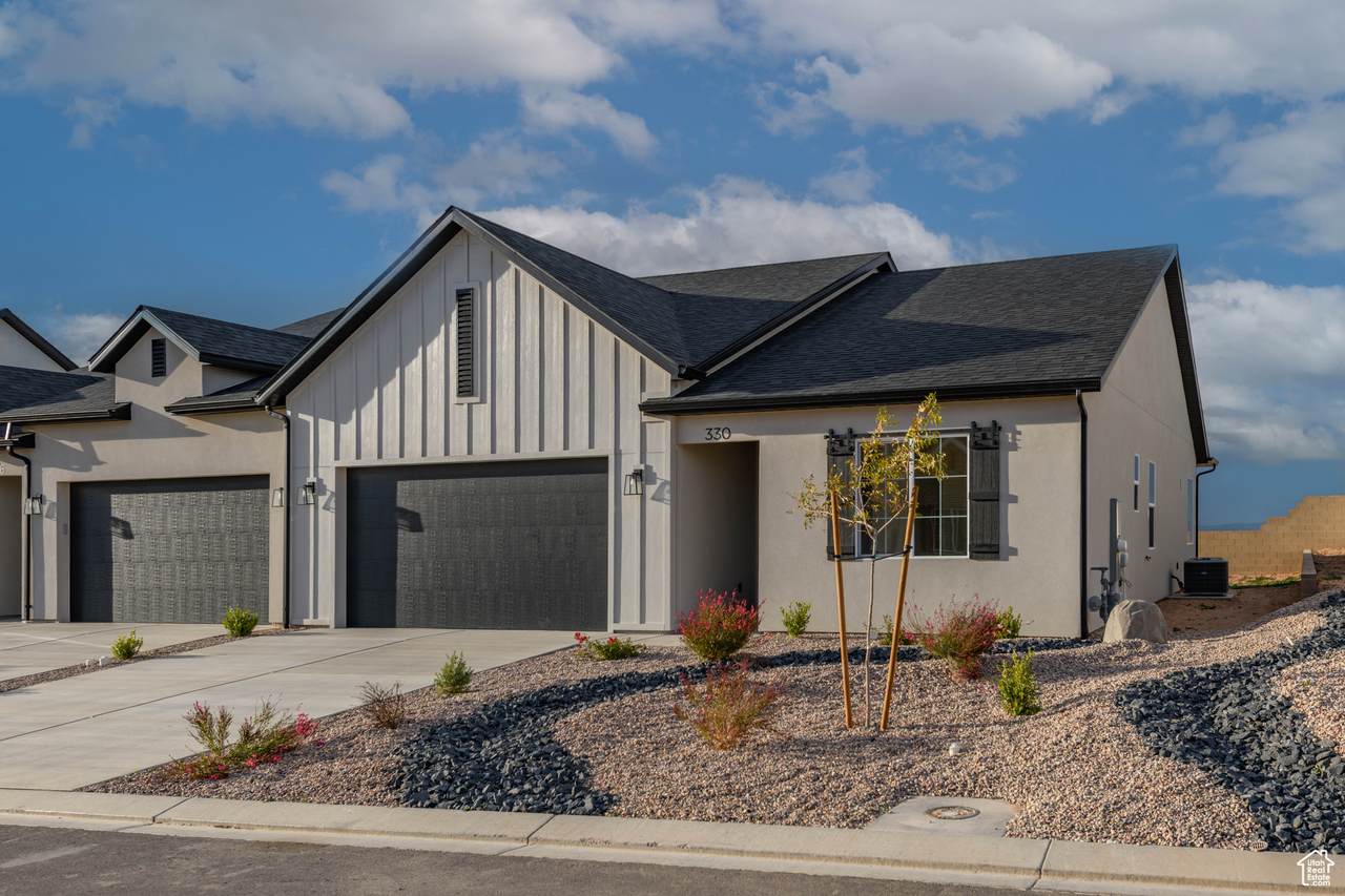 330 Rosie Loop - Photo 1