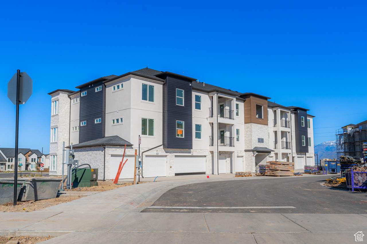 6454 Pinnacle Peak Ln - Photo 1