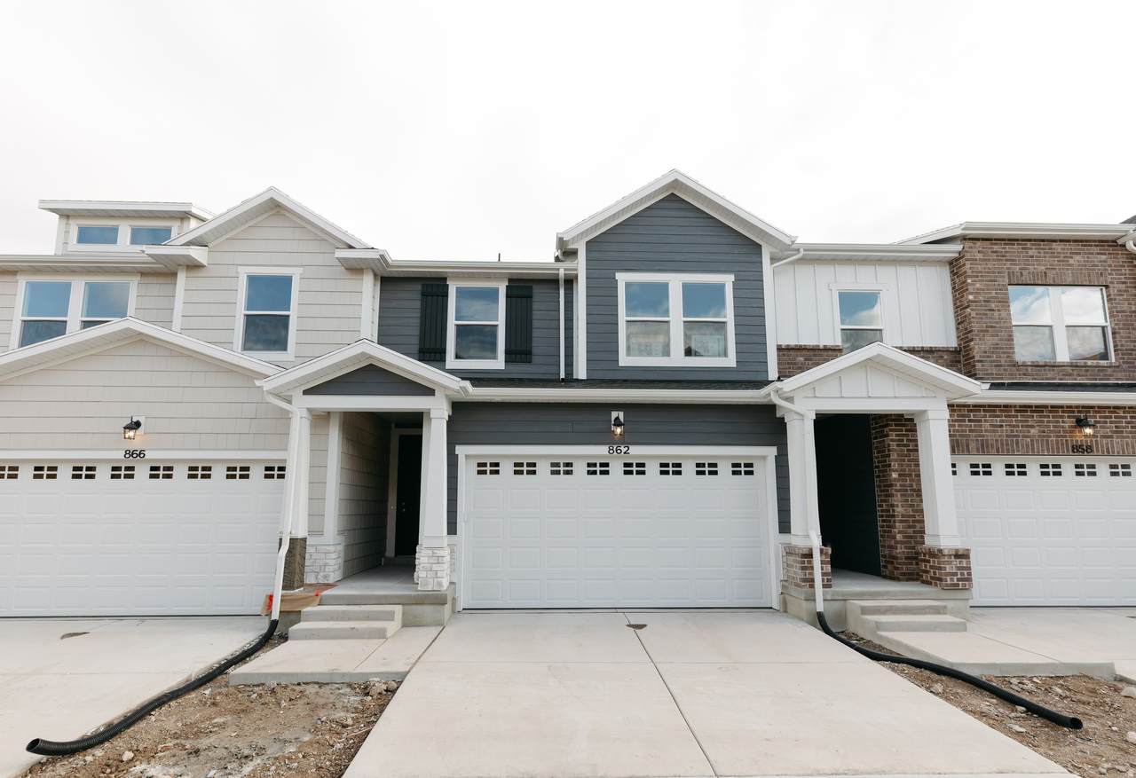 862 Pugh Ln - Photo 1