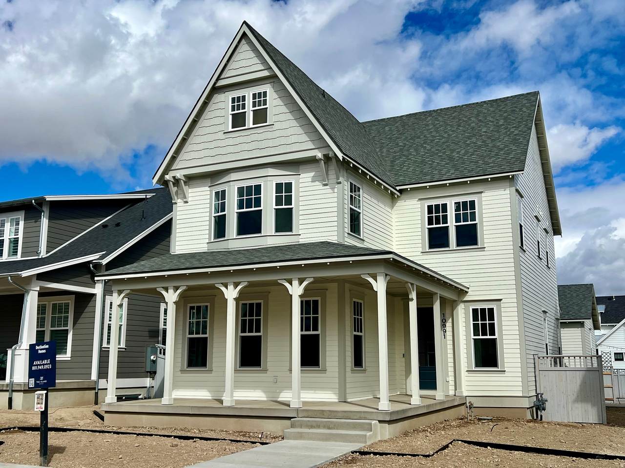 10991 Lake Island Dr - Photo 1