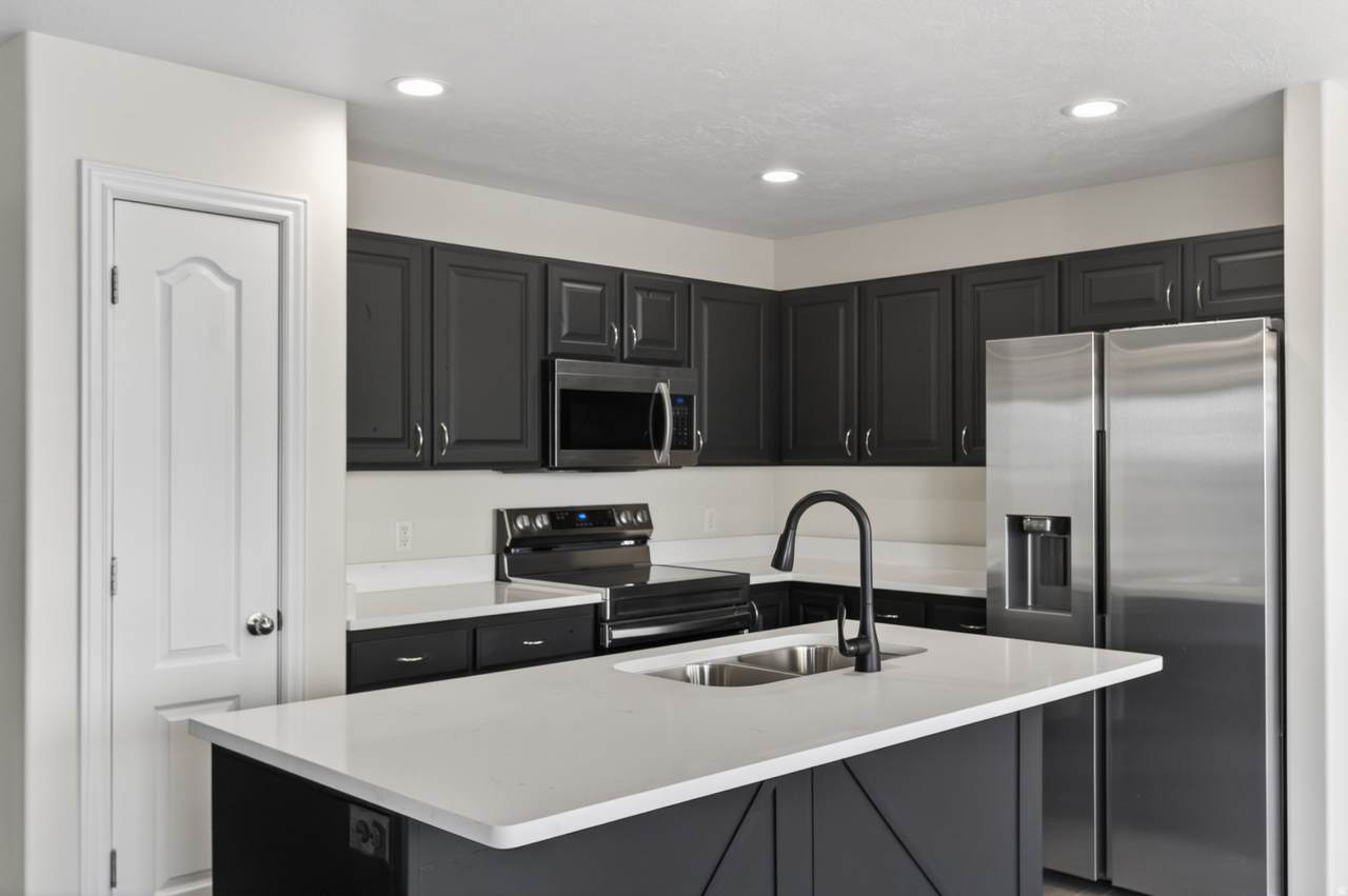 3298 Lower Newark Way - Photo 1