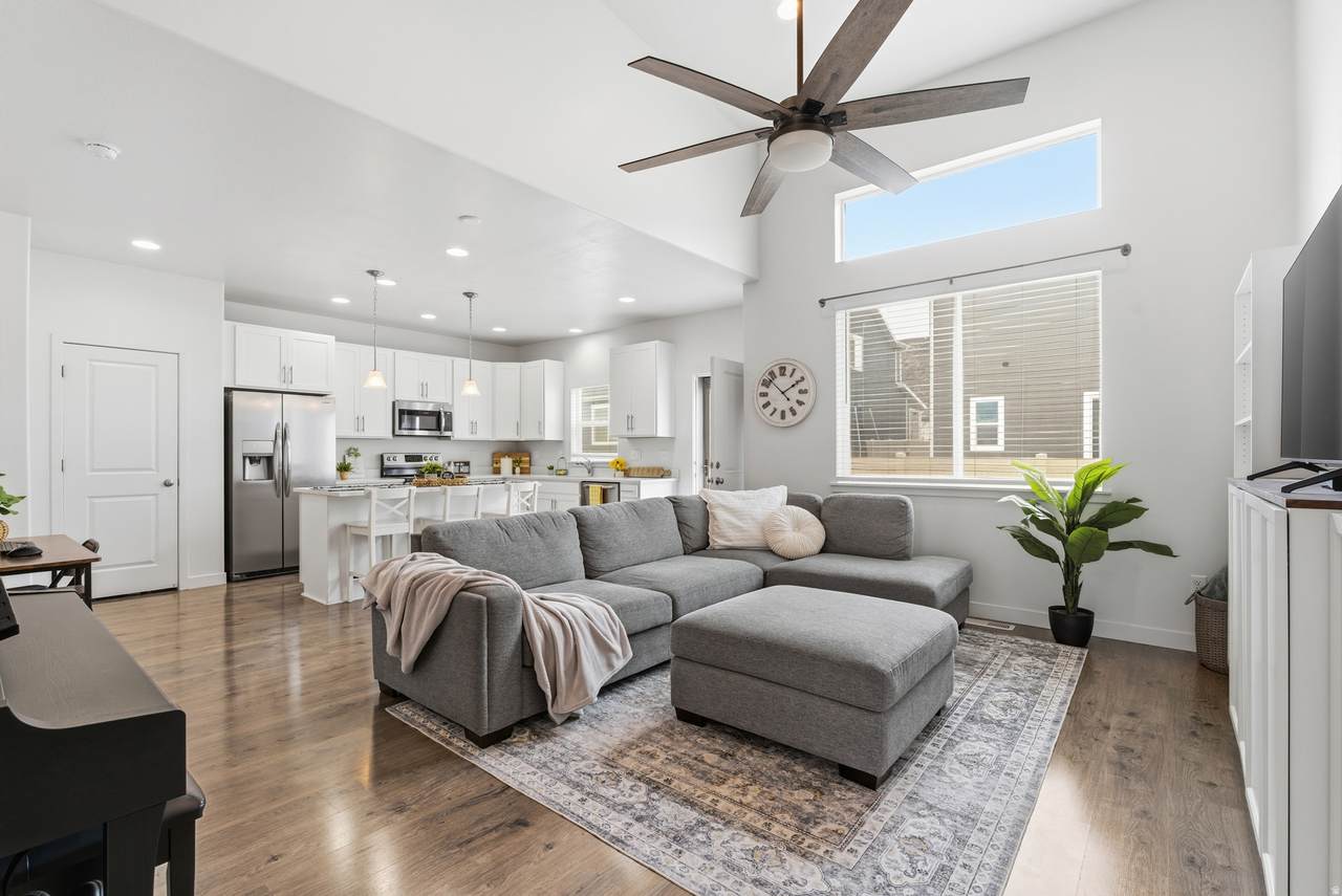 7073 Mountain Field Dr - Photo 1