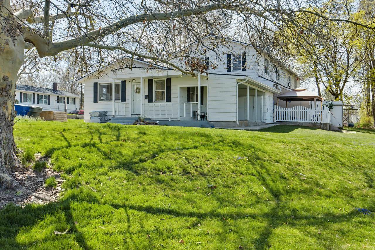 3813 Grandview Dr - Photo 1