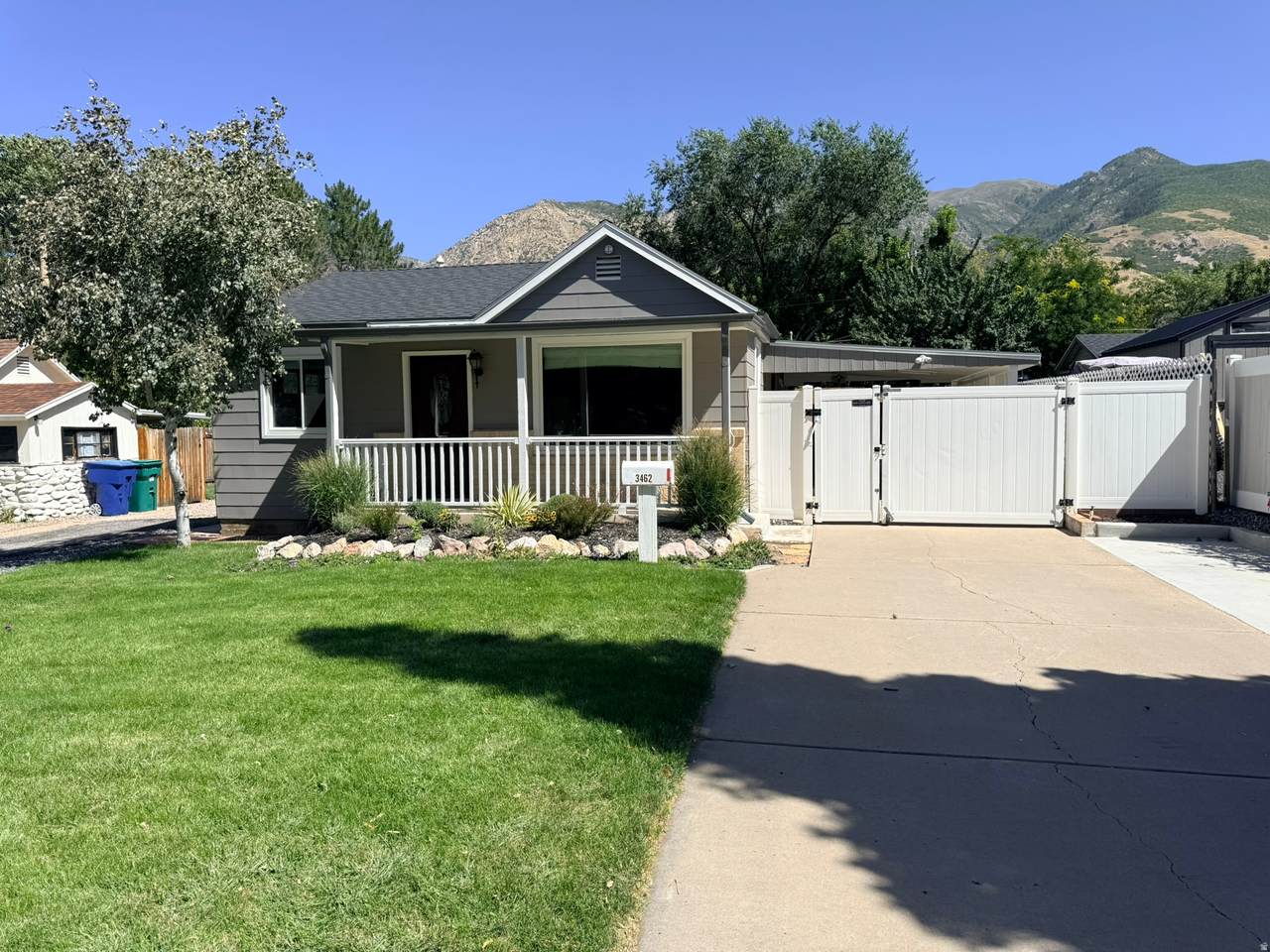 3462 Eccles Ave - Photo 1