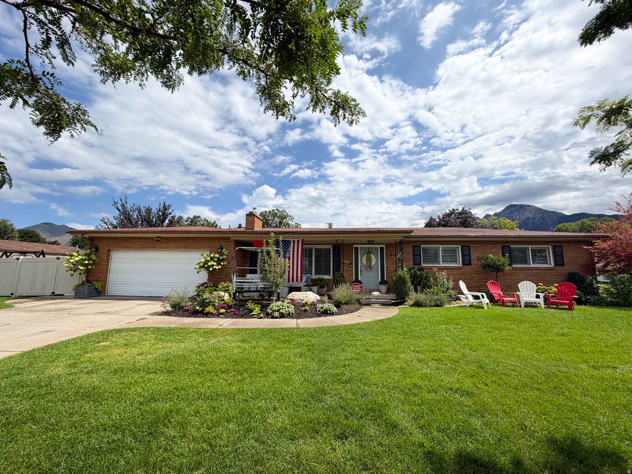 3775 Greenbriar Way - Photo 1