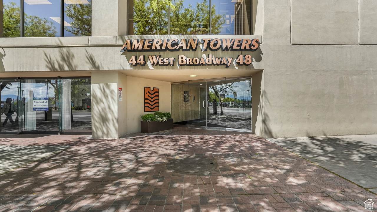 44 Broadway St - Photo 1