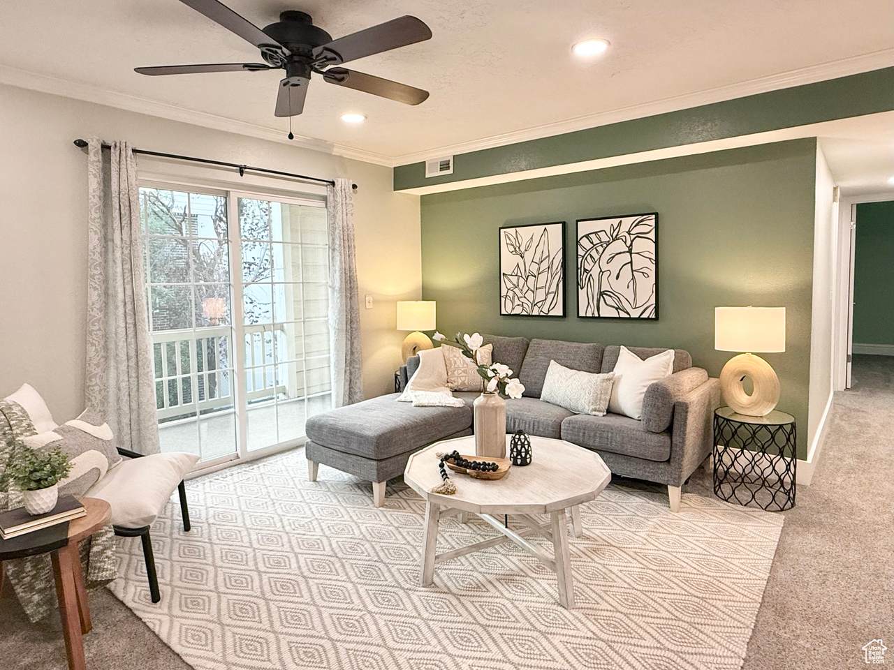 2095 Main - Photo 1