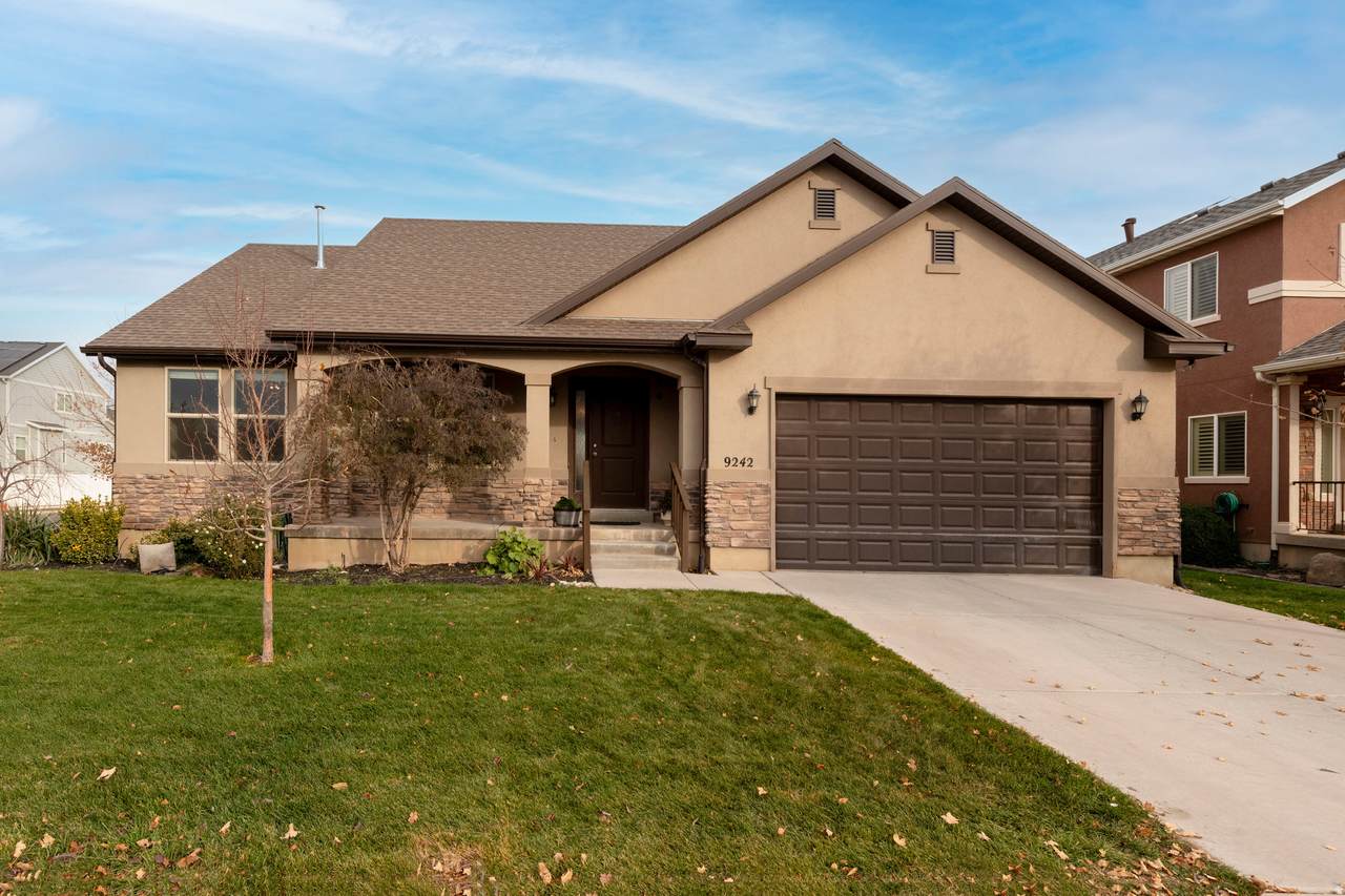 9242 Cornwall Way - Photo 1