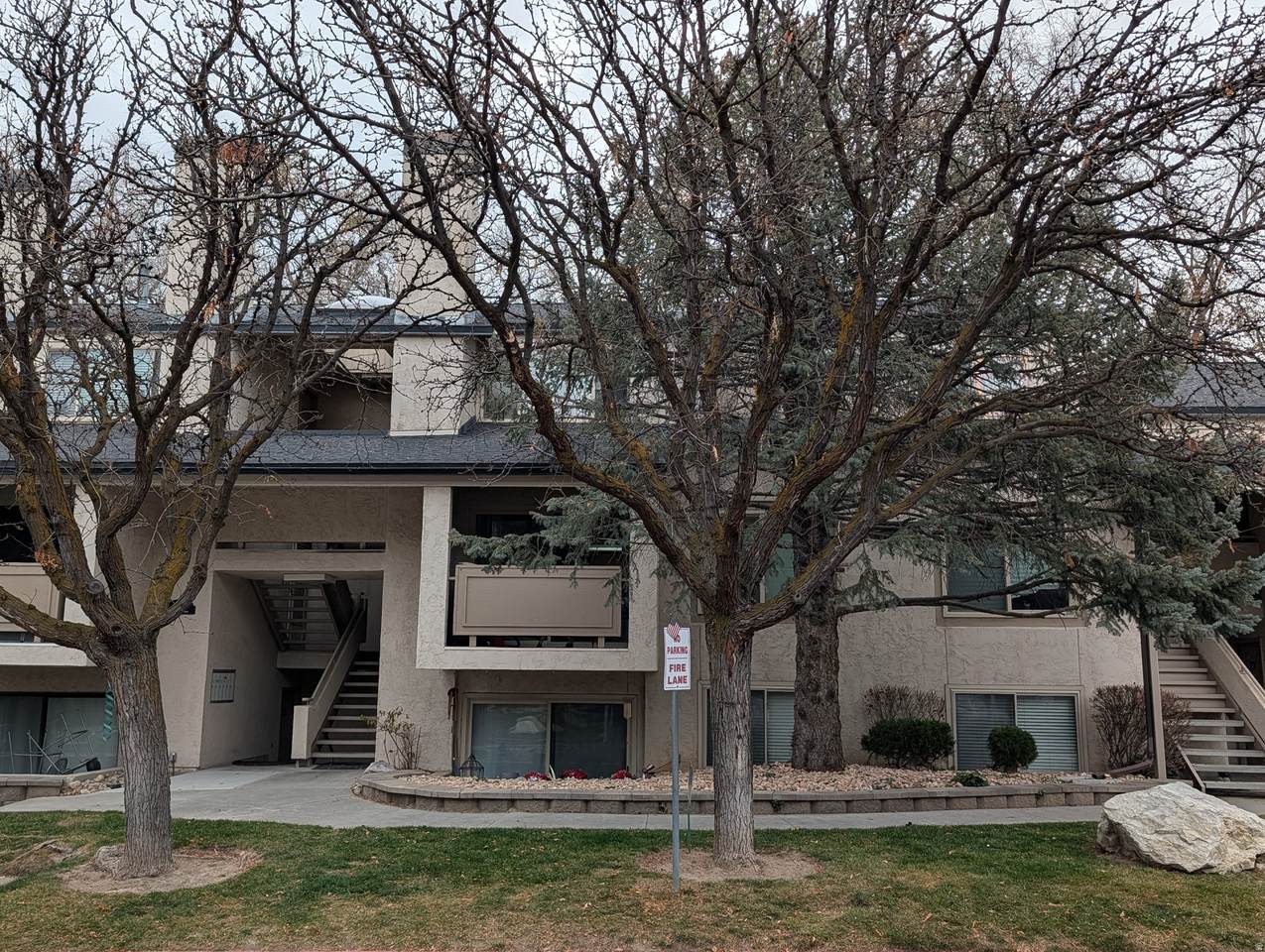 955 Creekhill Ln - Photo 1