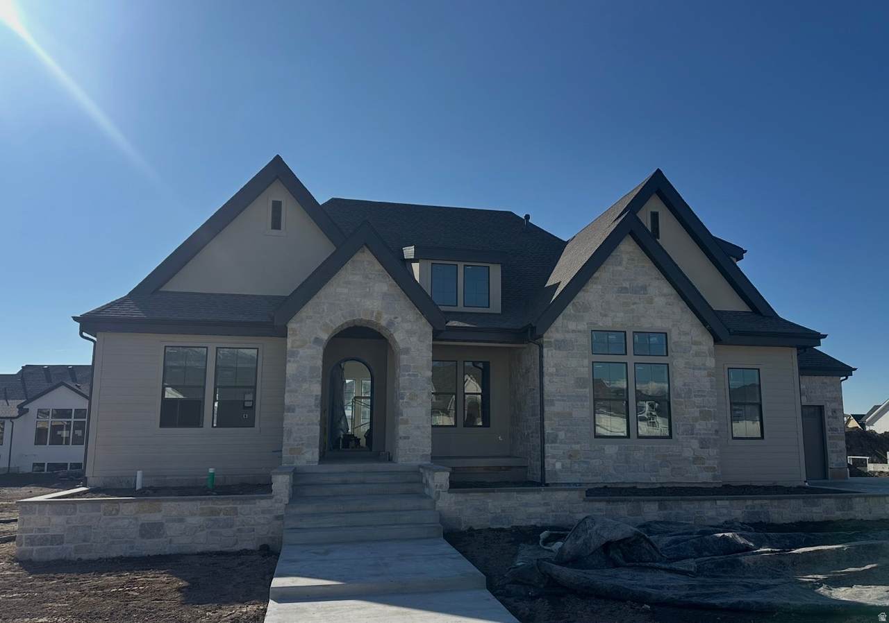 51 Hayfield Cir - Photo 1