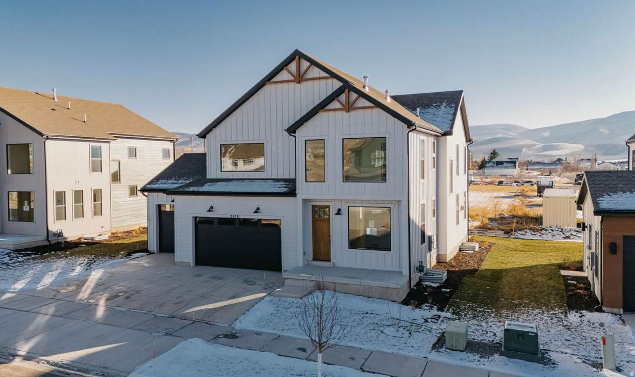 2878 Hayloft Ln - Photo 1