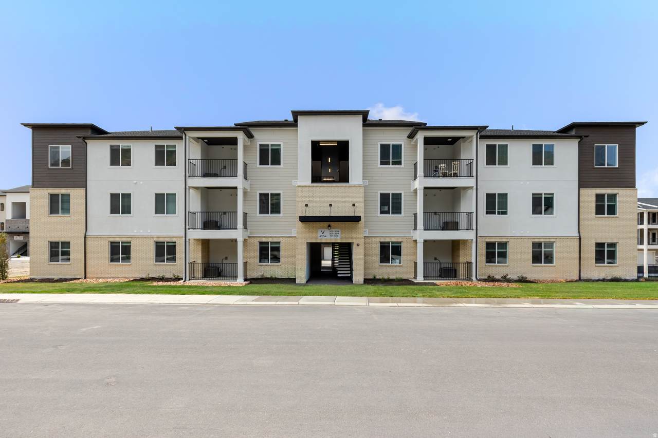 4704 Olive Ave - Photo 1