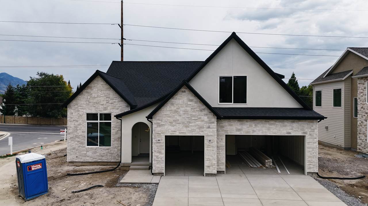 1615 320 - Photo 1