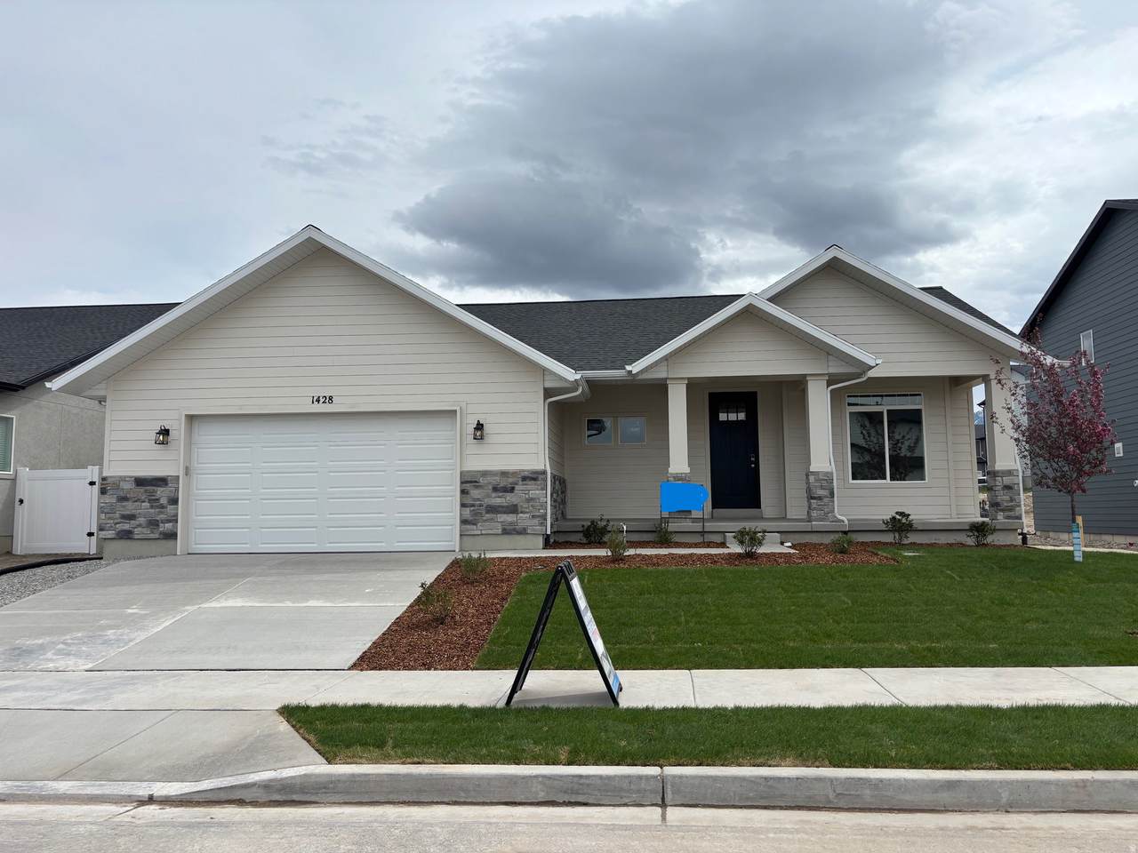 1428 Baen Way - Photo 1