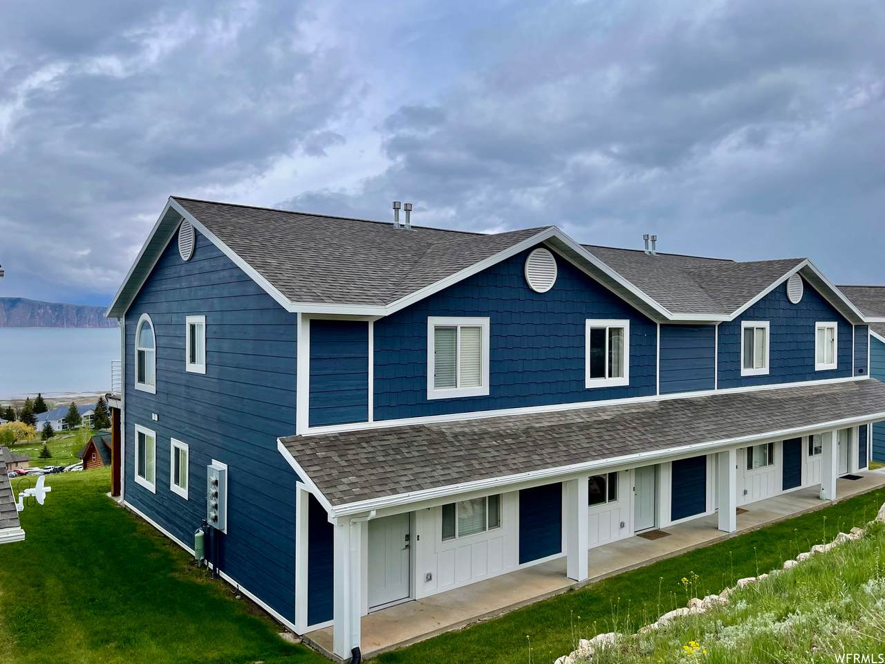 930 Newberg Dr - Photo 1