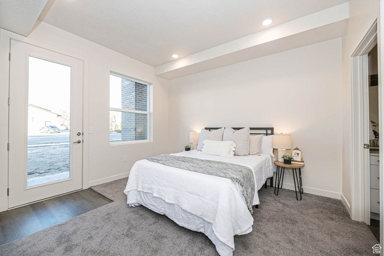 155 900 St - Photo 1