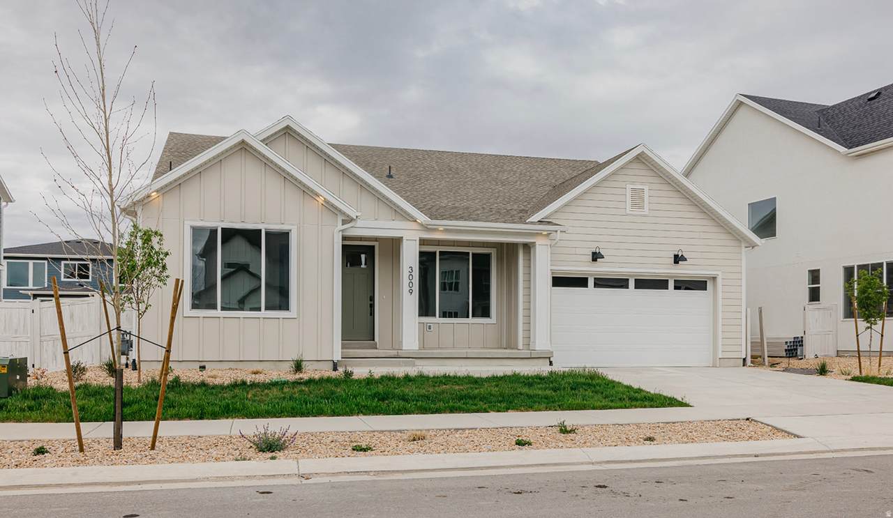 3009 Lone Pine St - Photo 1
