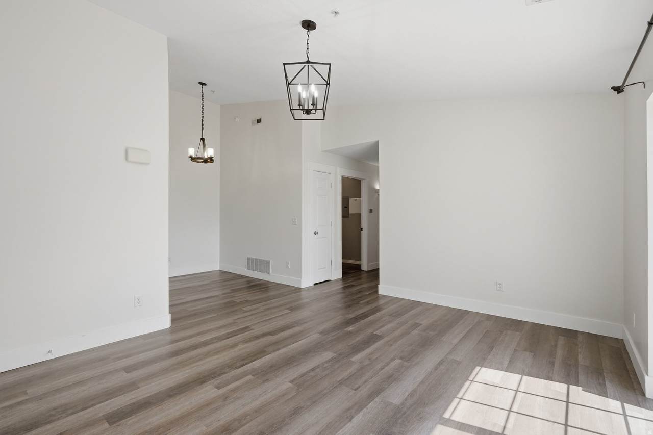 123 Ridge Rd - Photo 1
