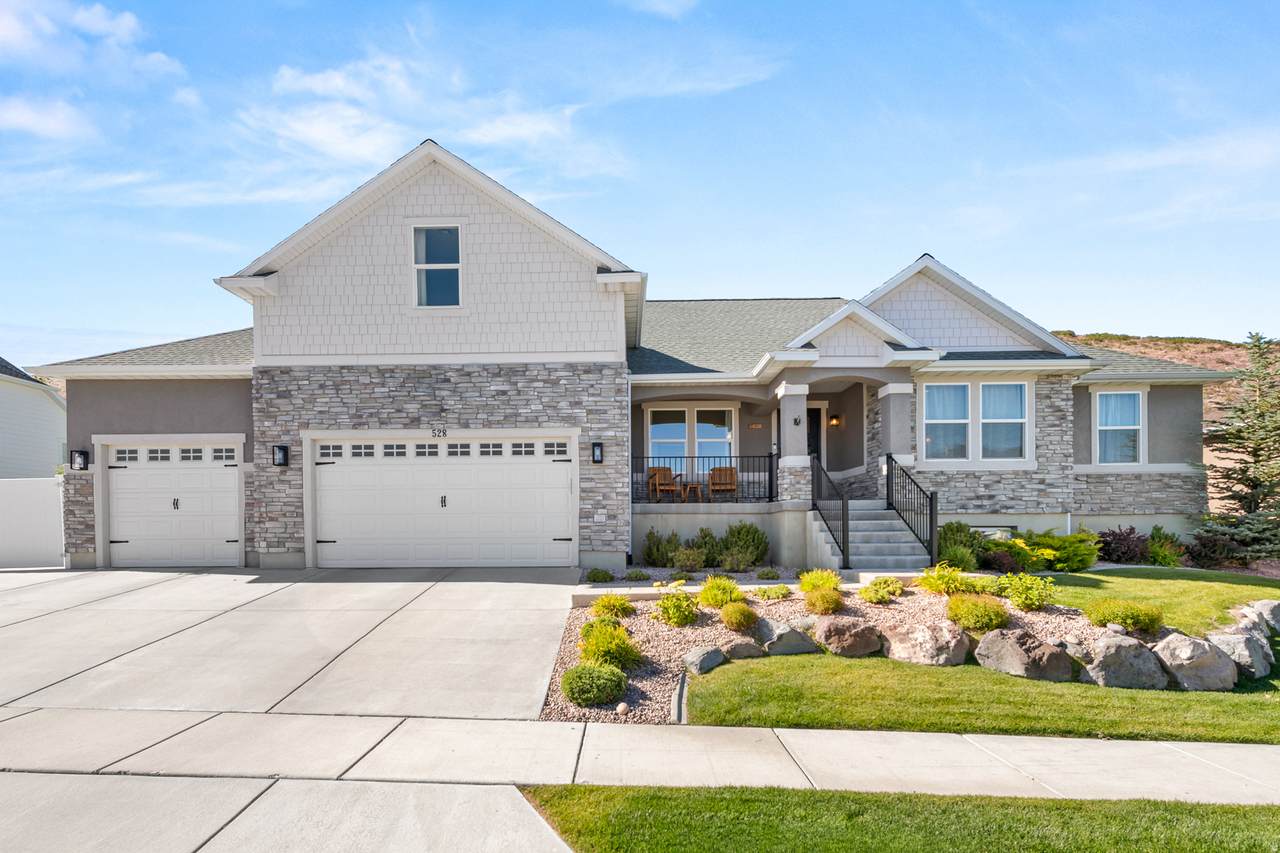 528 Autumn Hills Blvd - Photo 1