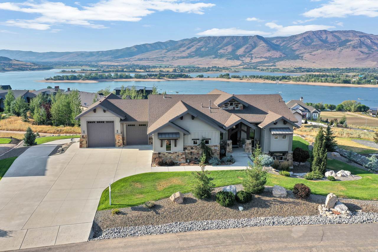 6226 Hawks Ln - Photo 1