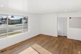 2332 Broderick Dr - Photo 4
