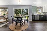 939 Schneitter Cir - Photo 5