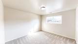 1685 Hickory Ln - Photo 14
