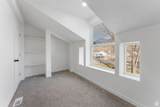 225 8TH St - Photo 16