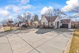 465 Main St - Photo 3