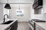 6033 Fairview Dr - Photo 10