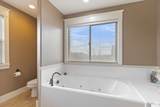 1035 300 - Photo 18