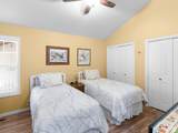 1004 Uri Ln - Photo 17