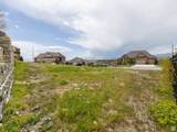 635 Ridge Dr - Photo 5