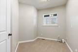 916 Country Ln - Photo 29
