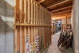 916 Country Ln - Photo 51