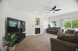 1828 Woodview Dr - Photo 4