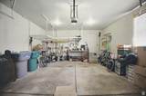 1828 Woodview Dr - Photo 32