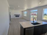 737 Plainsman Dr - Photo 9