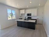 737 Plainsman Dr - Photo 10