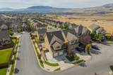 2869 Chestnut St - Photo 32