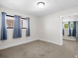 719 22ND St - Photo 17