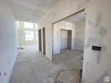 422 Sapphire Dr - Photo 3