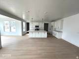 3083 Lone Pine St - Photo 2