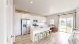 585 1420 - Photo 2