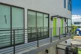 877 200 - Photo 1