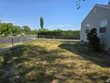 1083 Fremont Ave - Photo 14