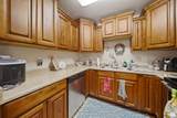 1922 Crest Rd - Photo 8